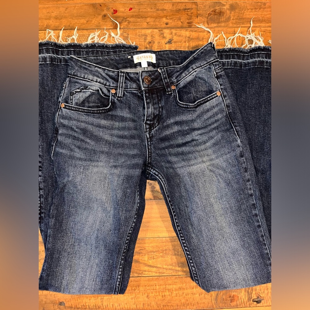 Women’s Shyanne jeans- 25 regular